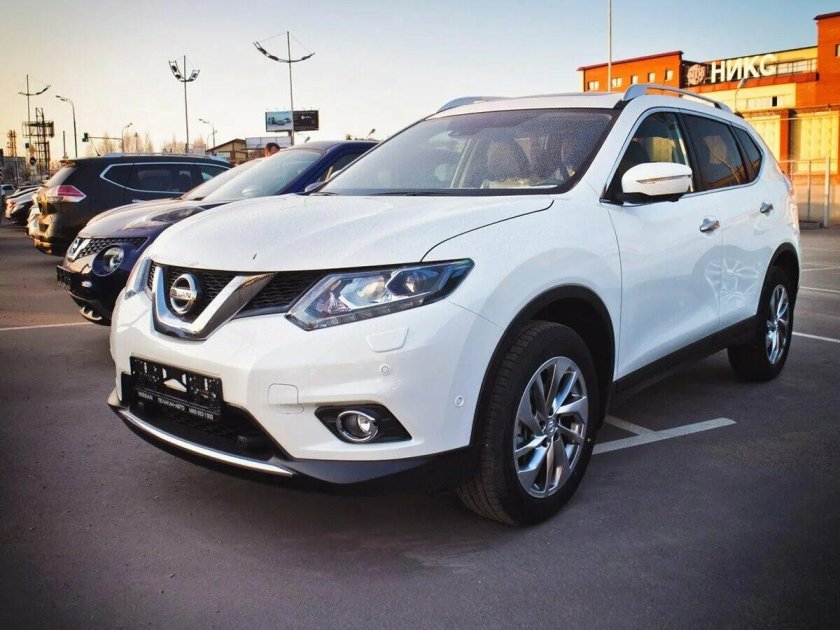 Nissan x Trail 2015 белый