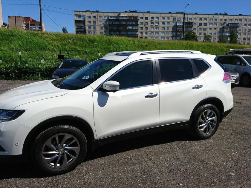 Ниссан х-Трейл т32 белый
