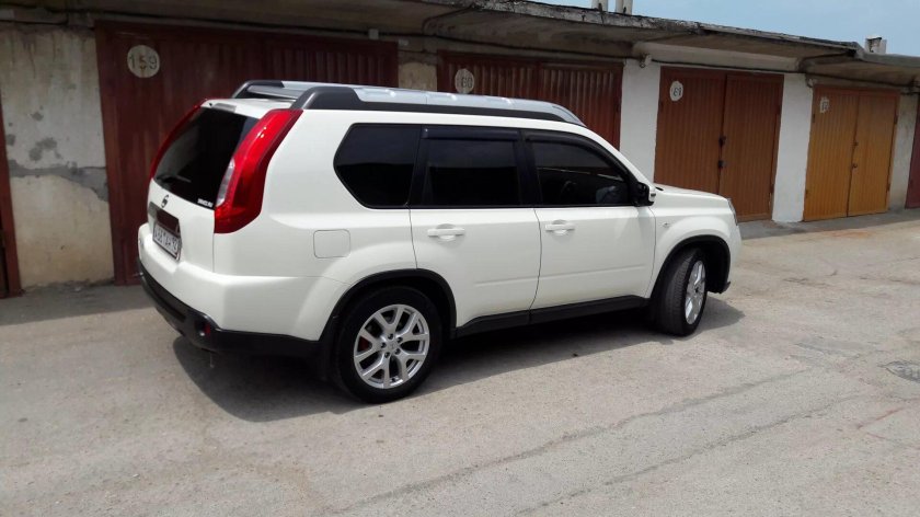 Ниссан икстрейл т31 белый