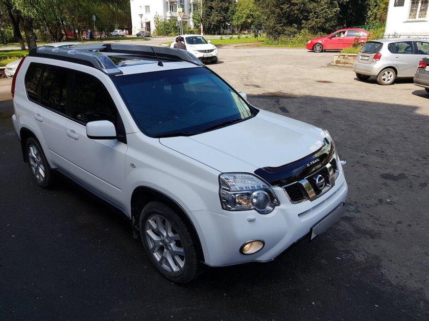 Nissan x-Trail 2012 белый