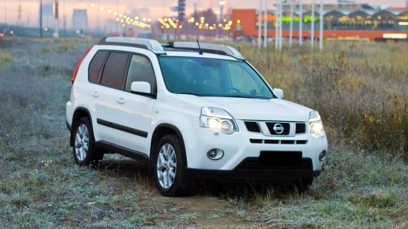 Nissan x-Trail 2012 белый
