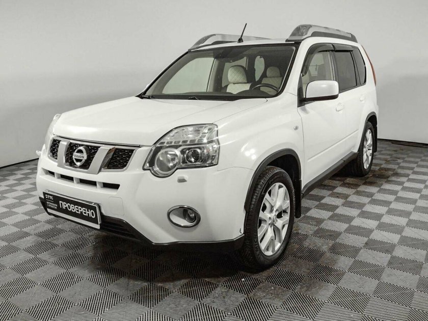 Nissan x-Trail 2014 белый