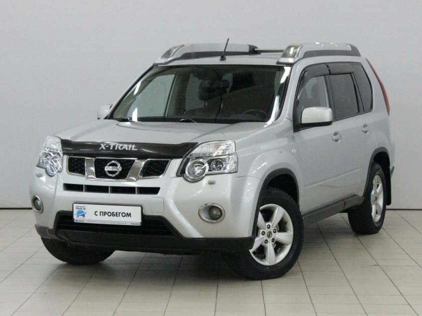 Ниссан х-Трейл 2012 белый