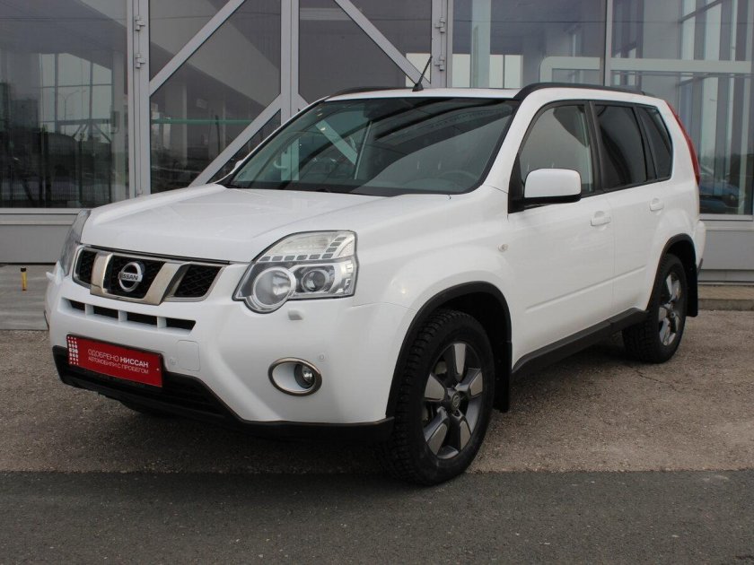 Nissan x-Trail 2013 белый