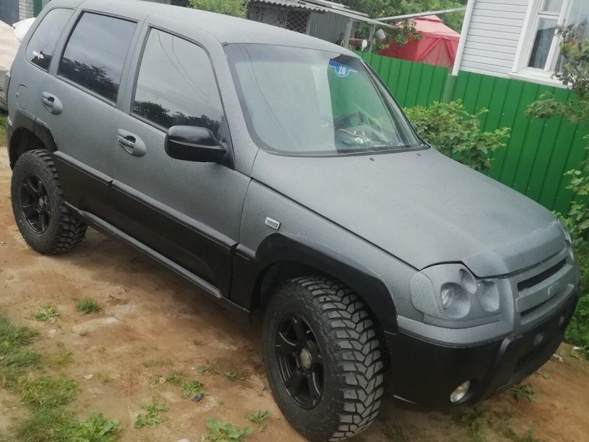 Нива Шевроле Раптор