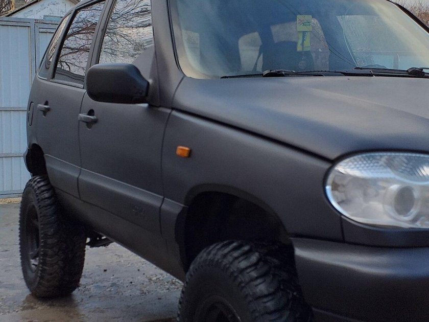 Нива Шевроле Раптор