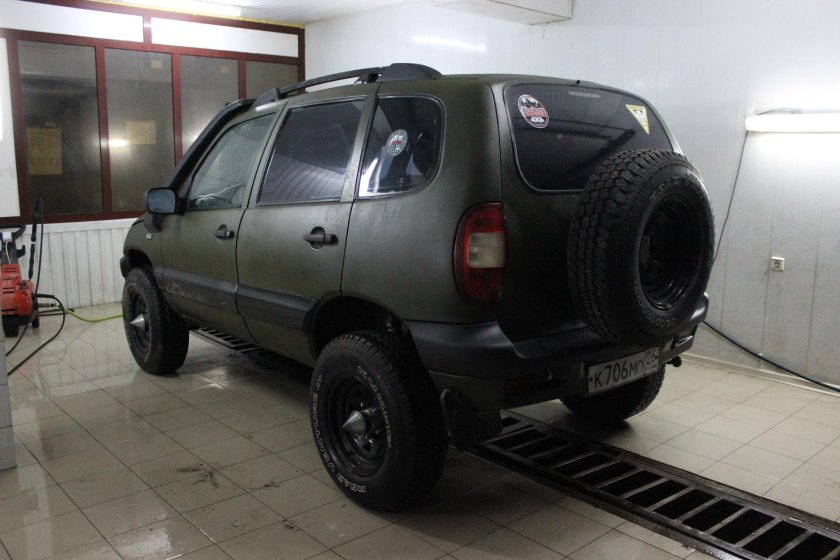 Нива Шевроле Раптор