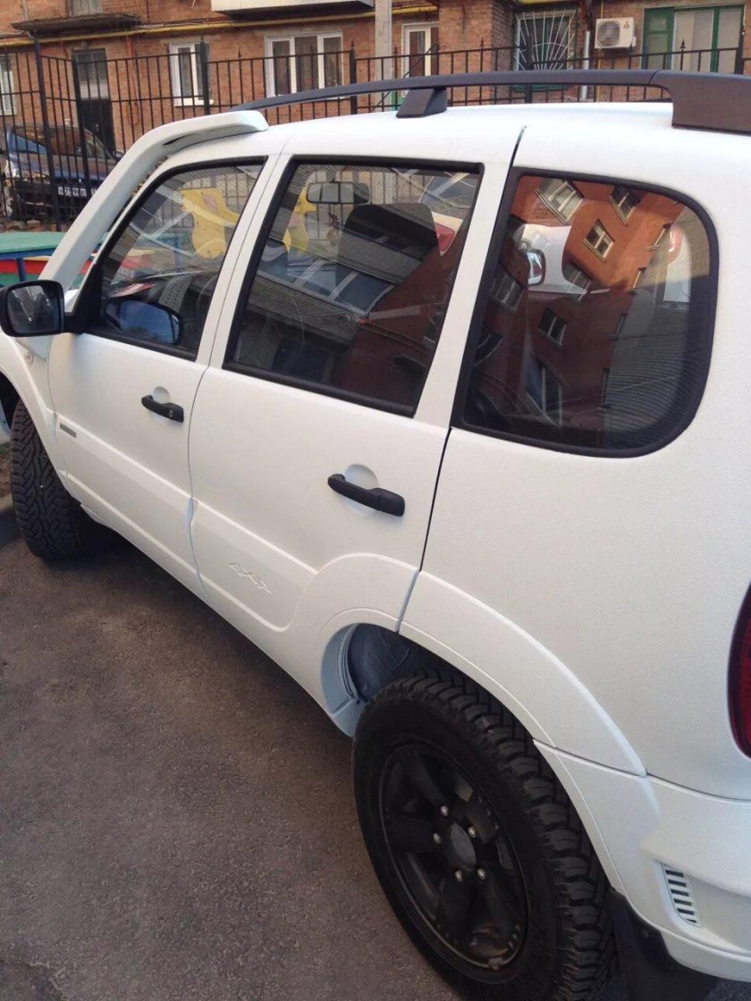 Нива Шевроле Раптор