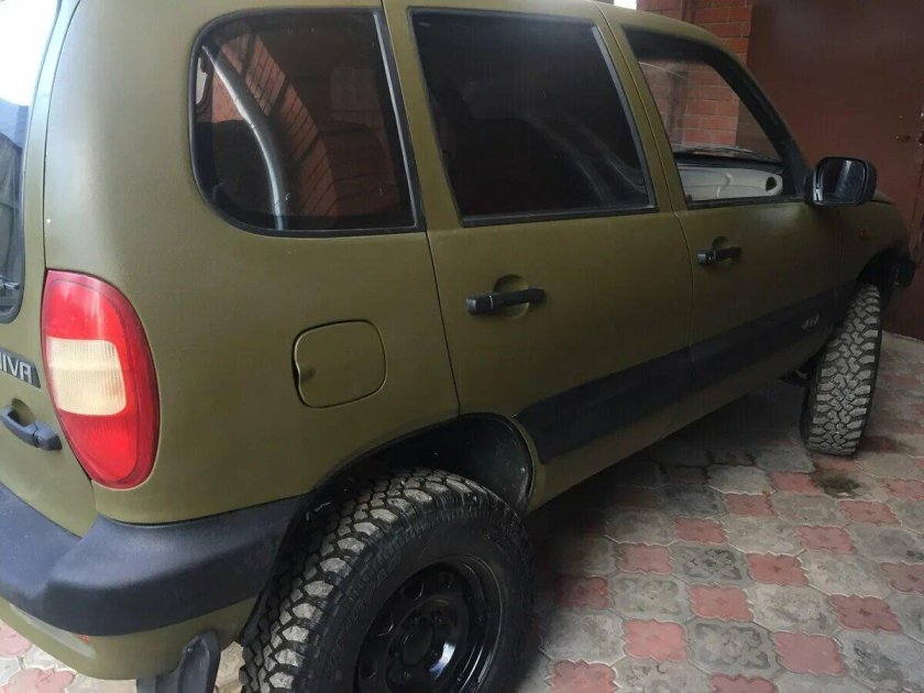 Нива Шевроле Раптор