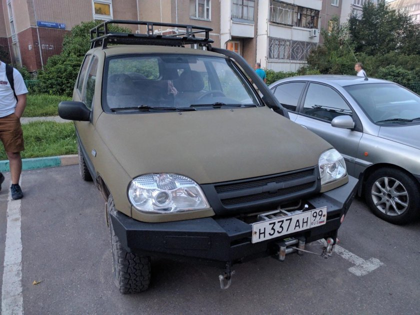 Нива Шевроле Раптор