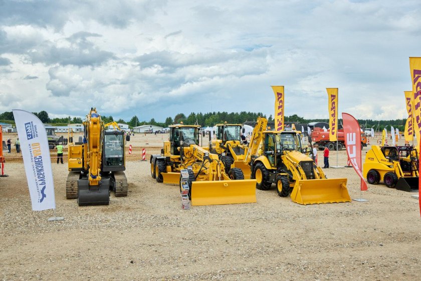 Экскаватор-погрузчик sdlg b877f