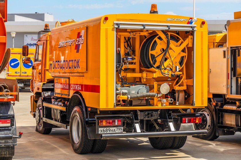 Коммунальные машины Москвы