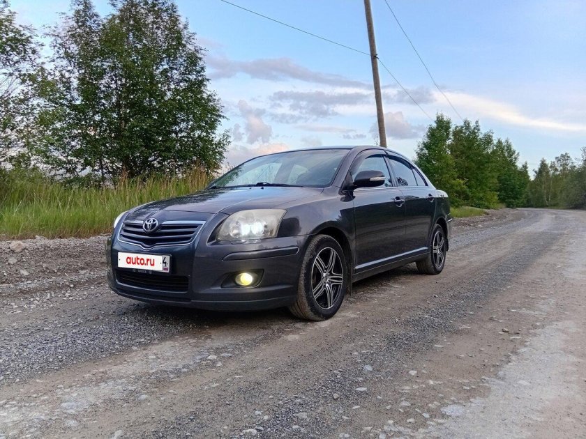 Тойота авенсис 2007 года
