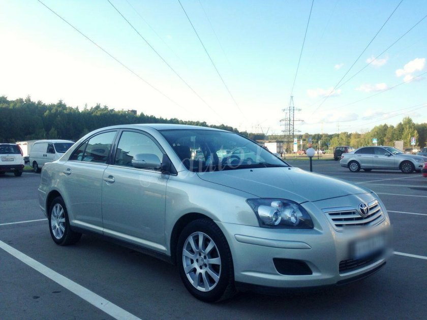 Тойота Авенсис седан 2008