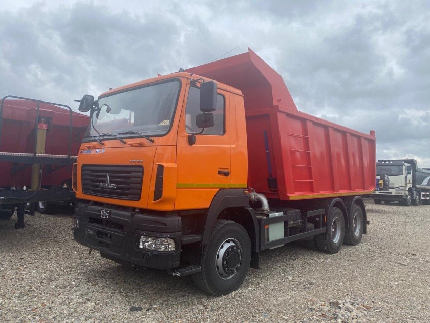 МАЗ 650128 самосвал