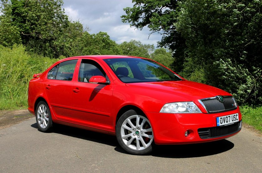 Skoda Octavia a5 Red