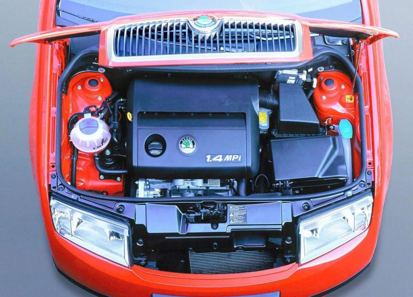 Шкода Фабия 1.4