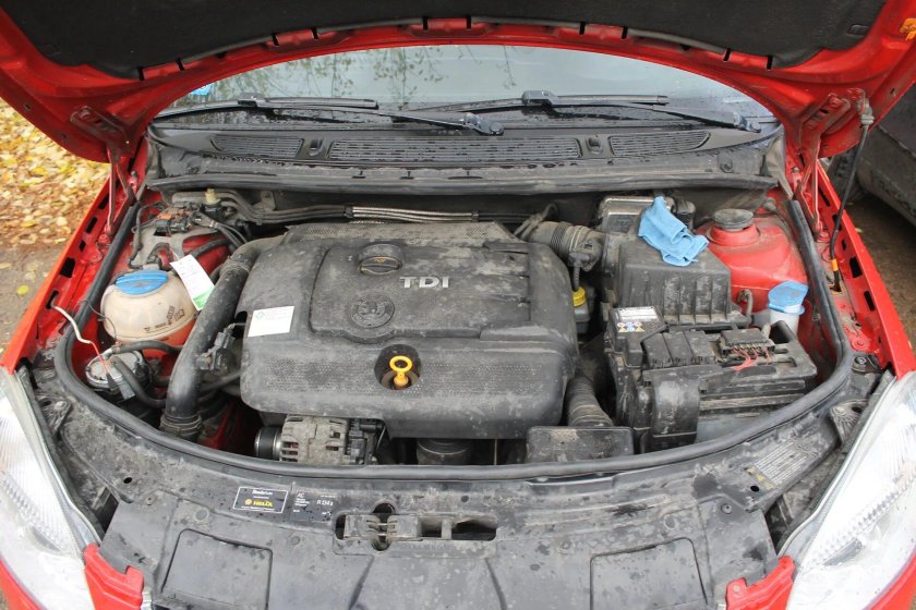 Skoda Fabia 2 под капотом