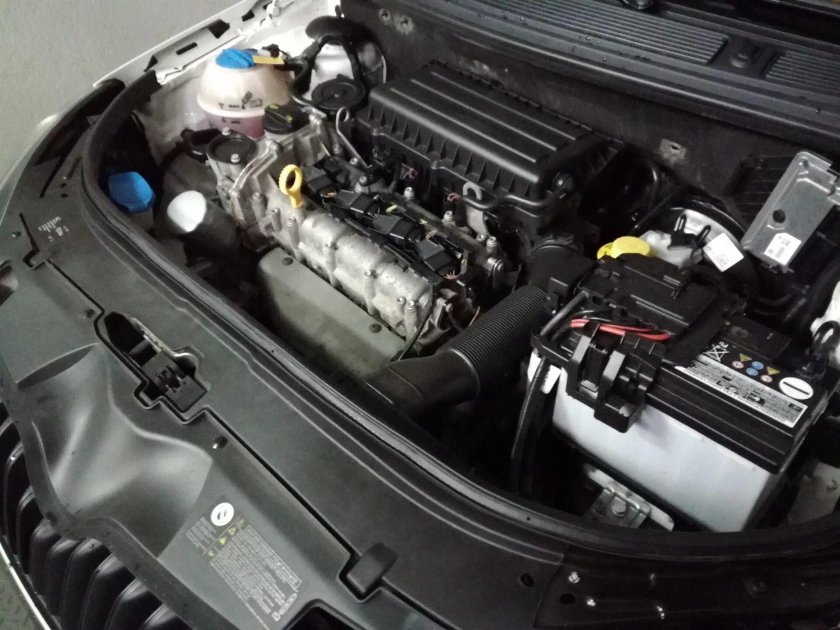 Skoda Fabia 2 под капотом
