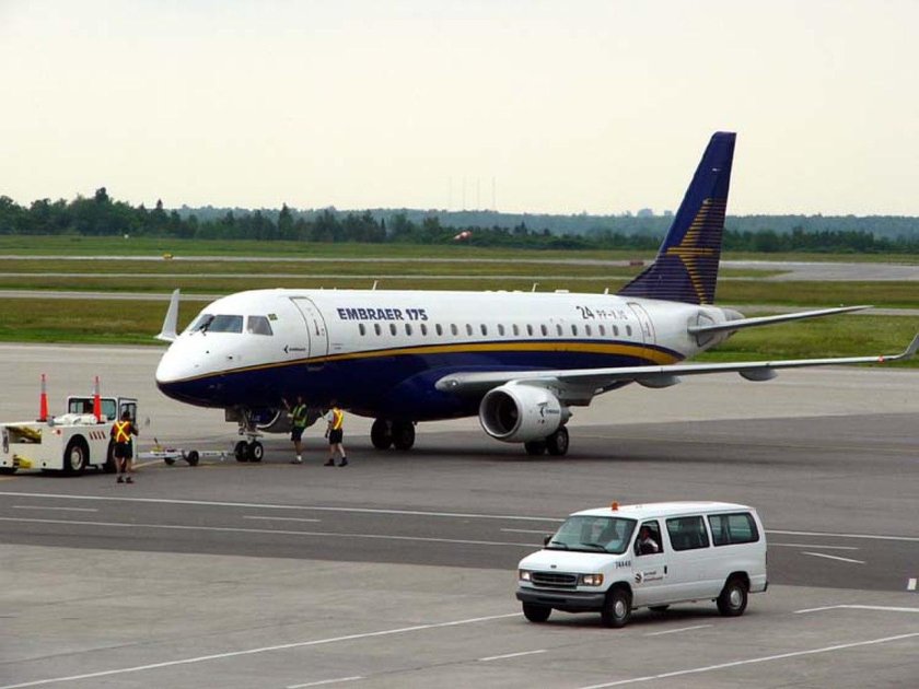 Embraer 175