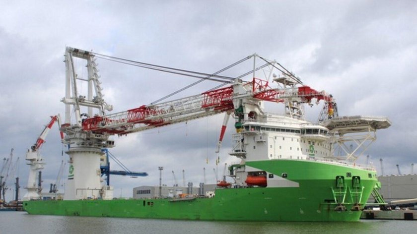 Crane Vessel судно