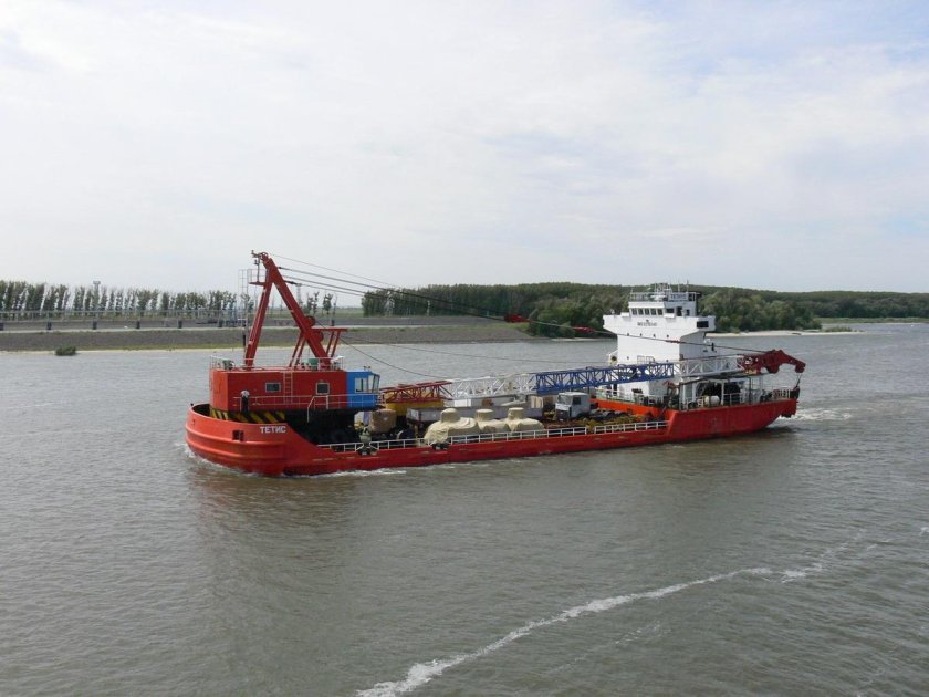 Крановое судно Тетис Астрахань