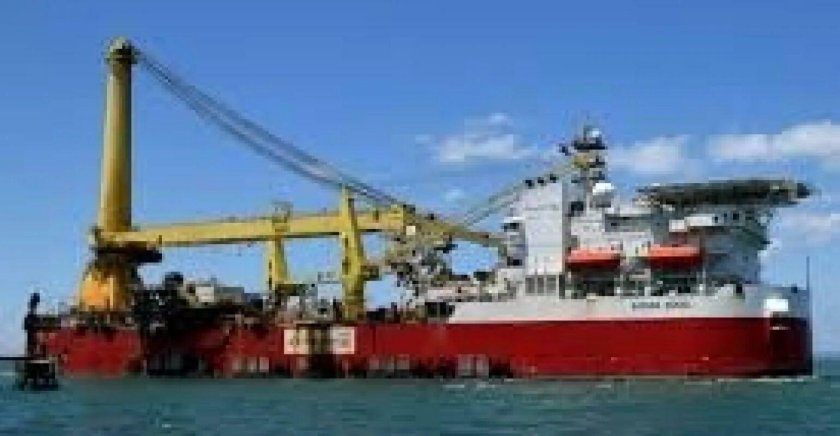 Крановое судно Газшельф