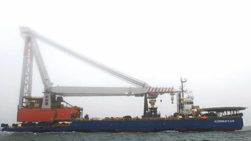 Крановое судно Гурбан Аббасов