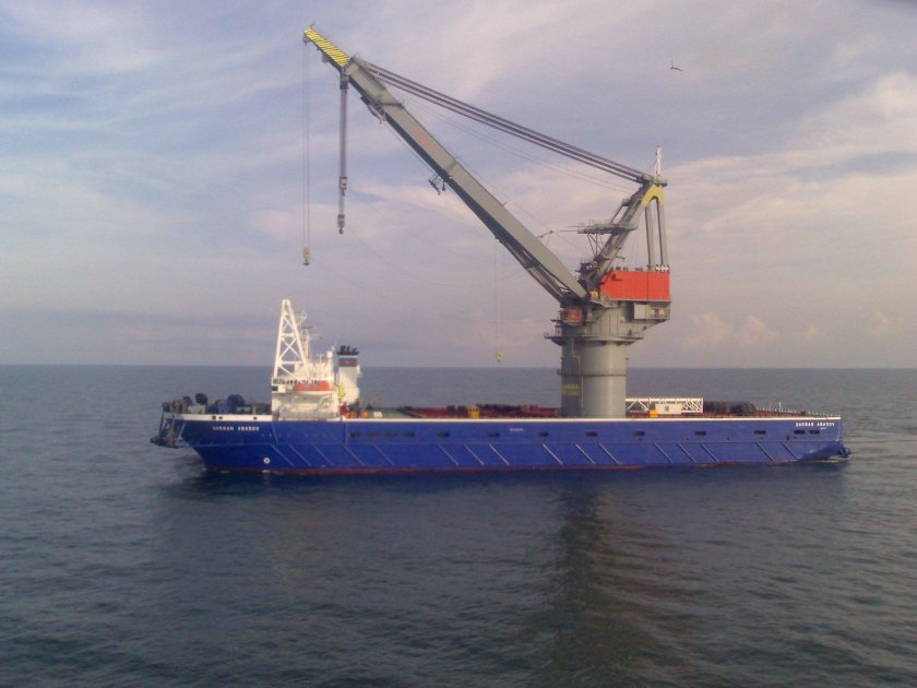 Титан 2 плавкран