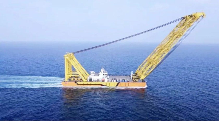 Плавучий кран hyundai-10000