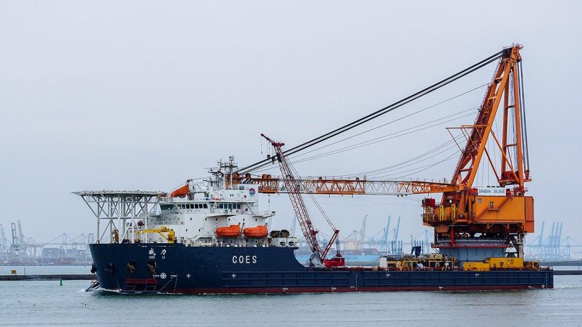 Crane Vessel судно