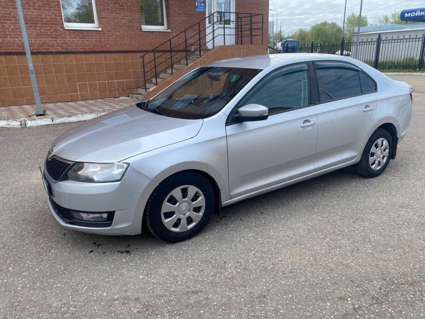 Шкода рапид 2017 года