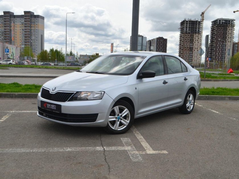 Шкода рапид 2015 года