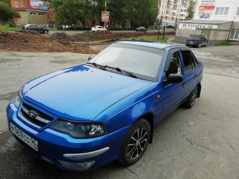 Daewoo Nexia 2012 синяя