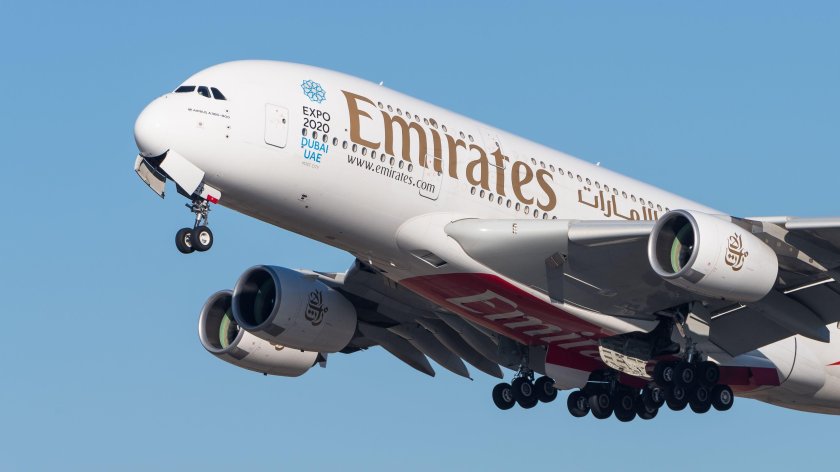 Airbus a380-861 a6-eer