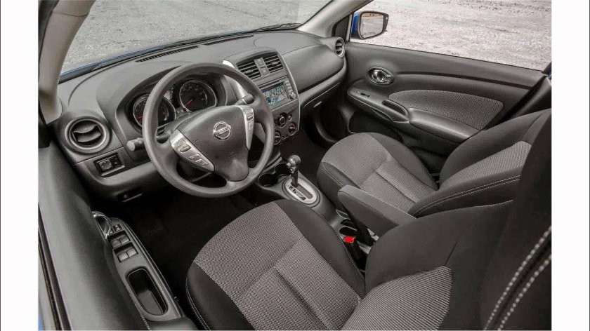 Ниссан Альмера 2016 года салон