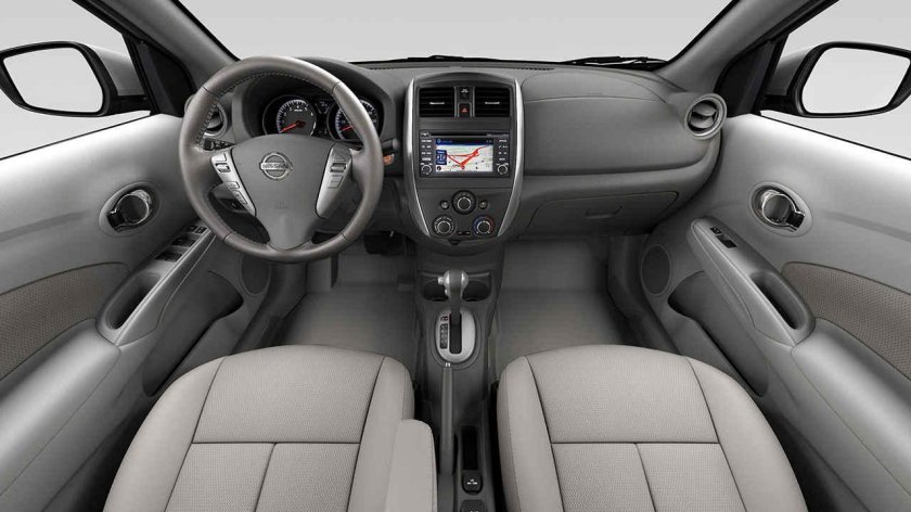 Nissan Versa sedan SV 2014