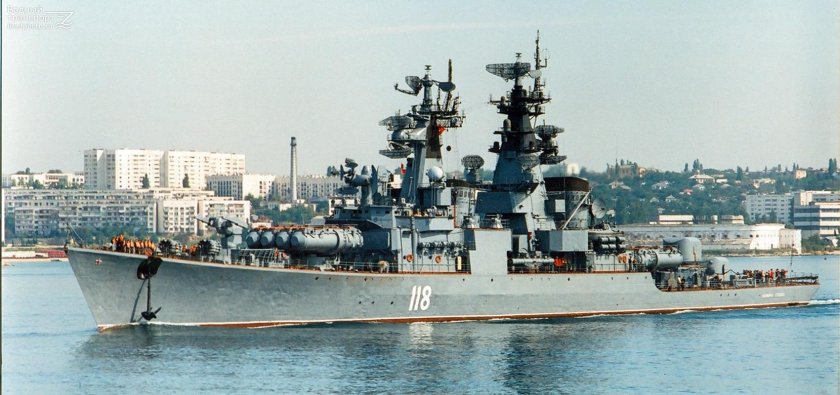 Ракетный крейсер Адмирал Головко