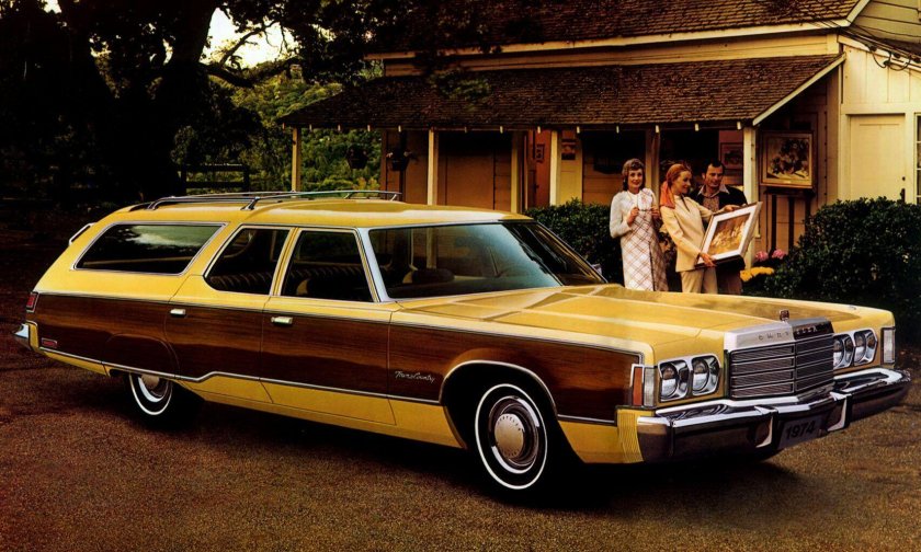 Chrysler Town Country 1974