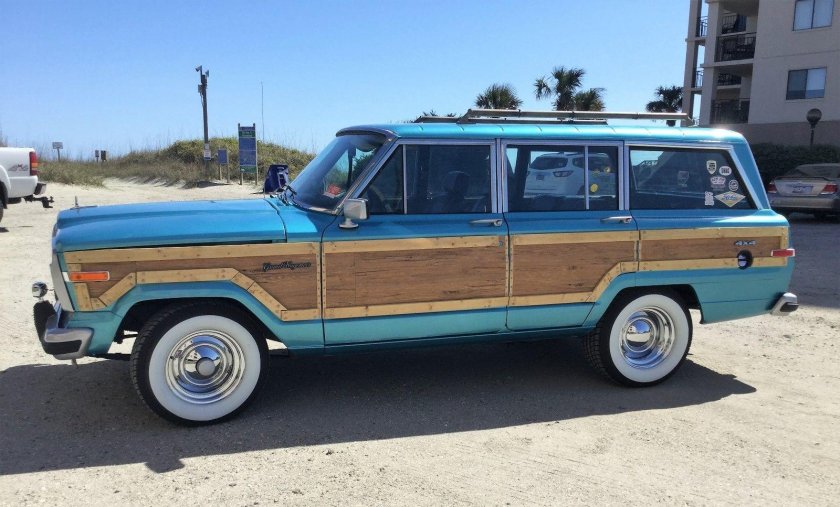 Grand Wagoneer 1988