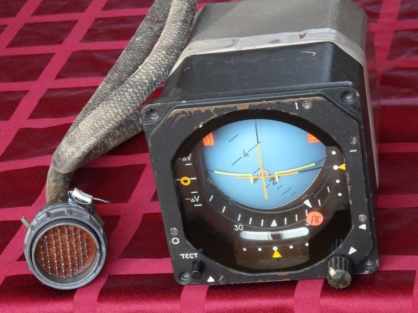 Пилотажный прибор НПП-1485