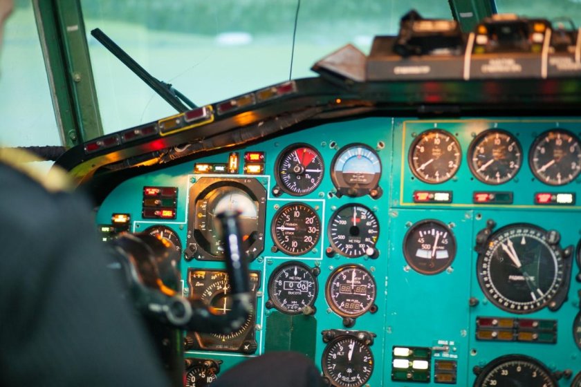 Ту-154м приборная панель