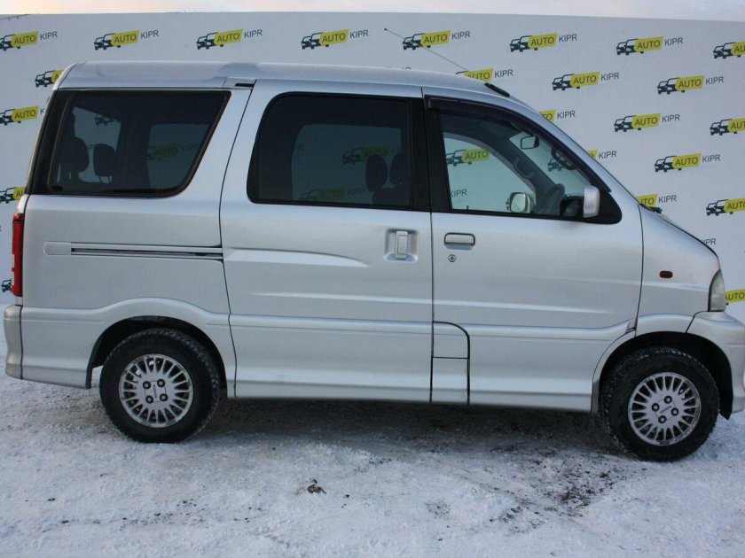 Тойота Спарки 2000