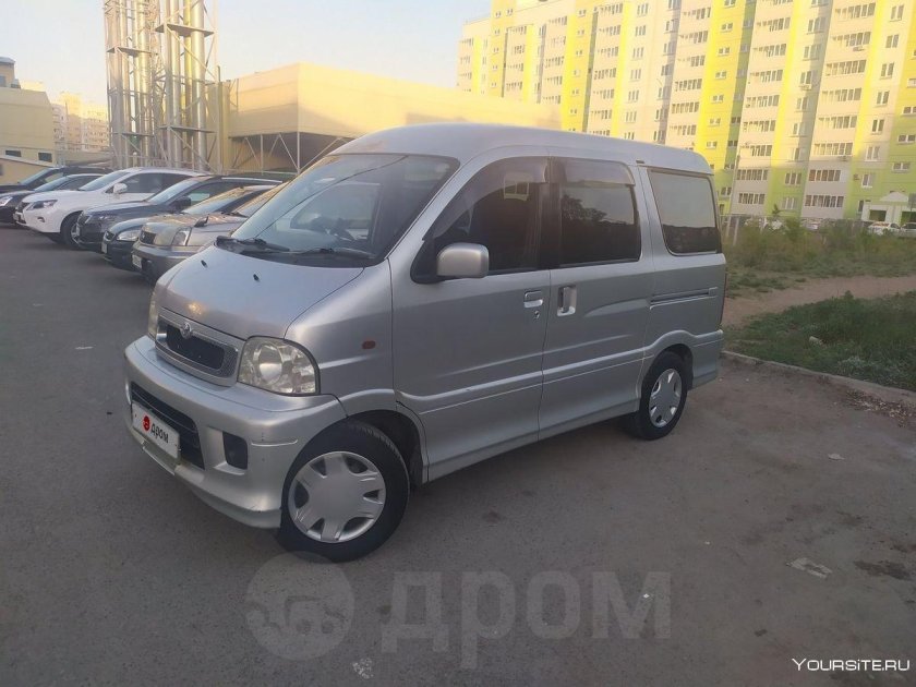 Toyota Sparky серый