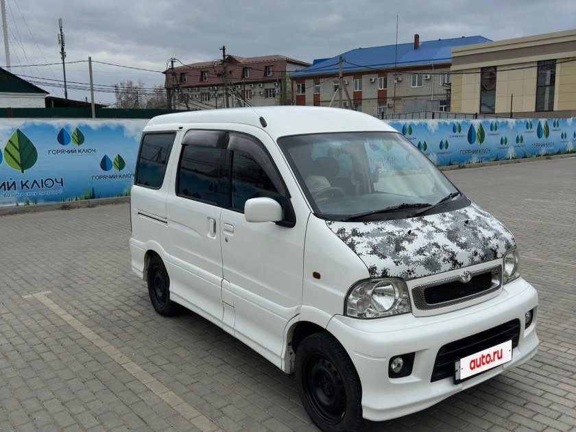 Тойота спарки 2001