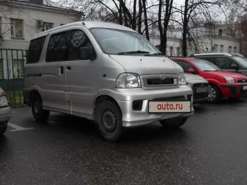 Toyota Sparky 2000 - 2003