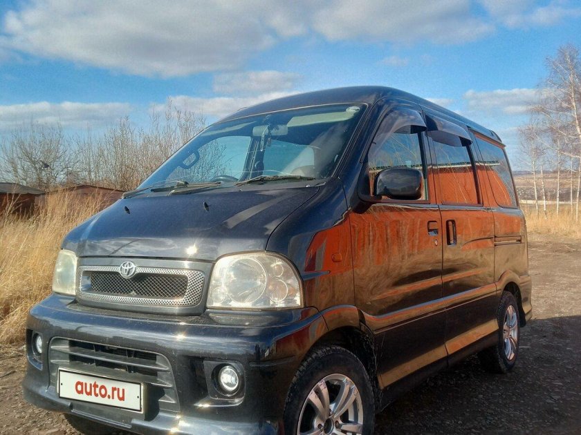 Toyota Sparky 2000 - 2003