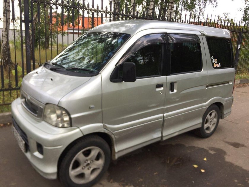 Тойота Спарки 2000