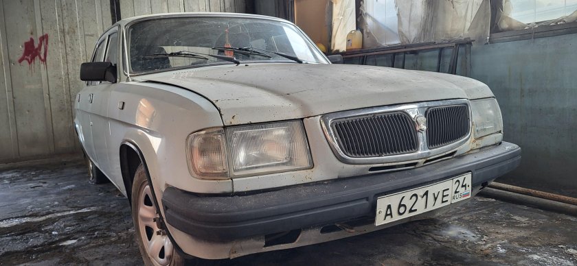 Газ 3110 2001 белый