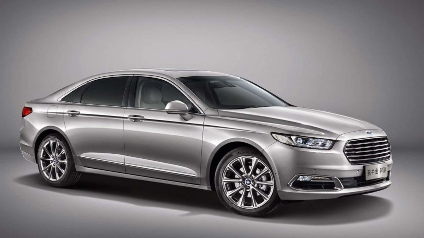 Ford Taurus 2020